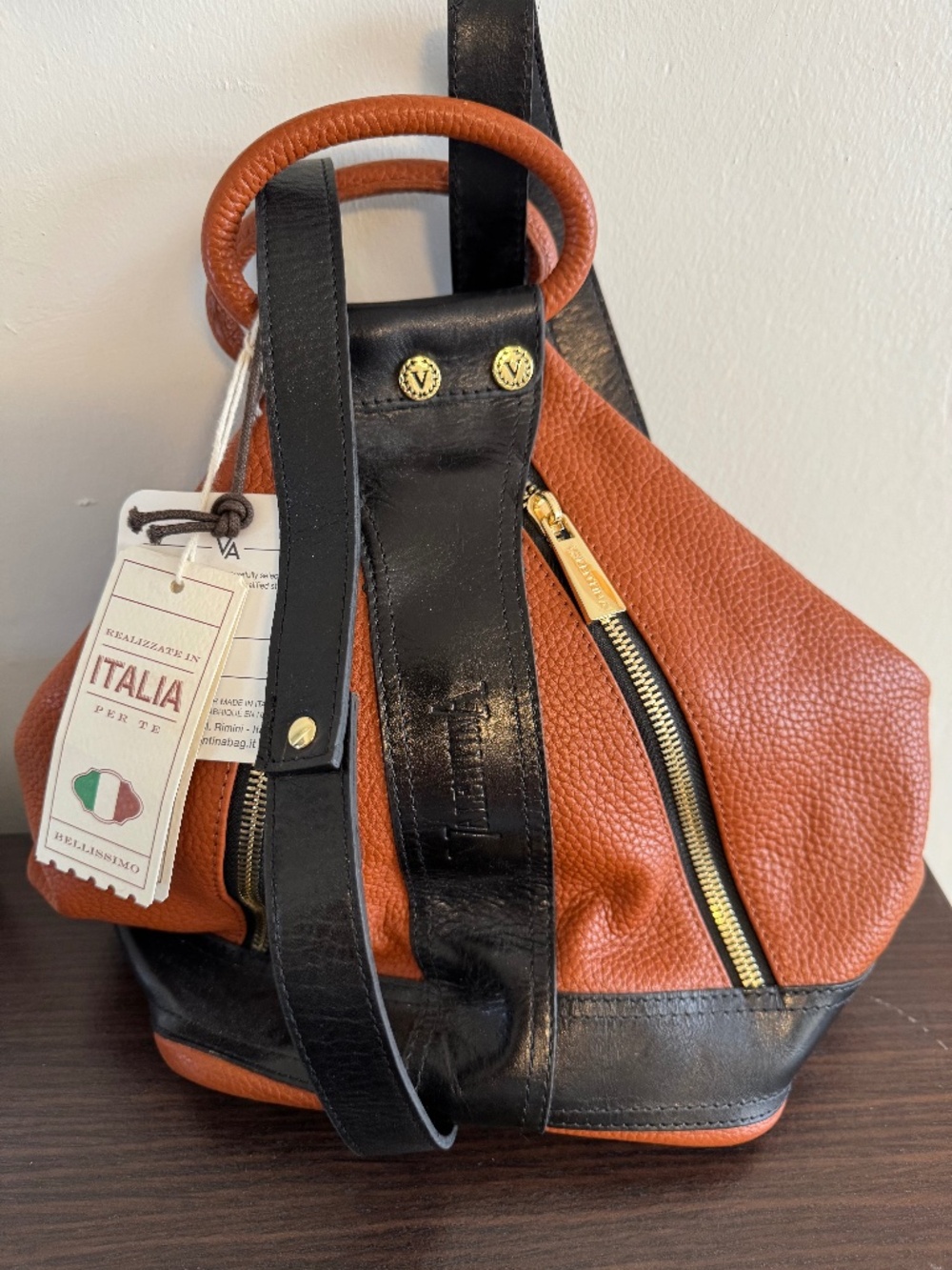 NWT Valentina Italy Convertible Leather Sling Backpack - Picture 2 of 11